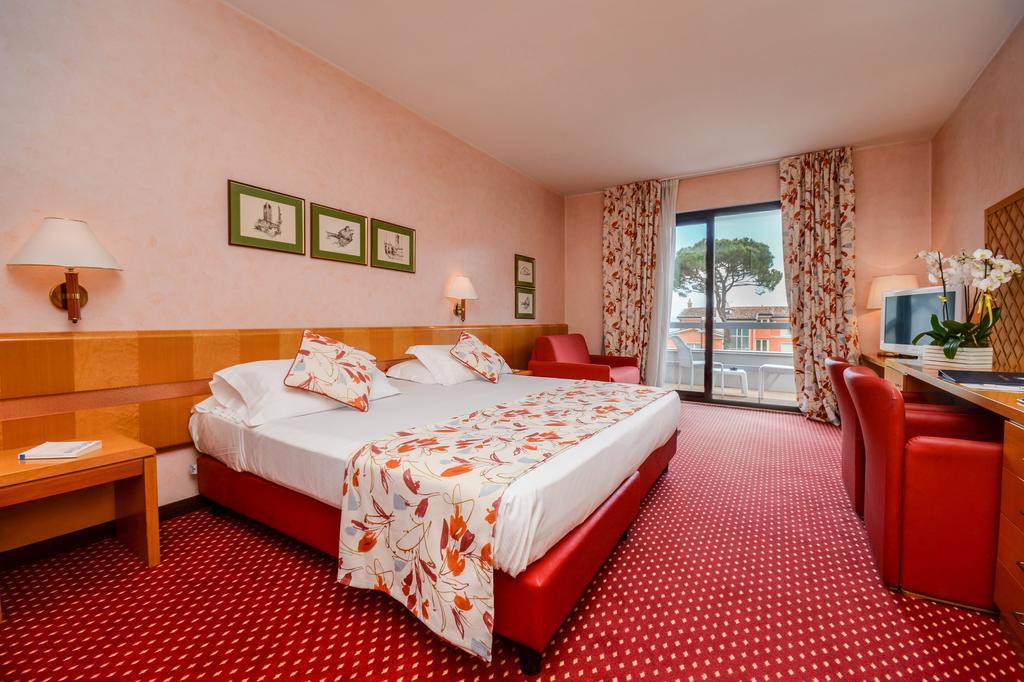 Hotel Oliveto Desenzano del Garda Exterior photo