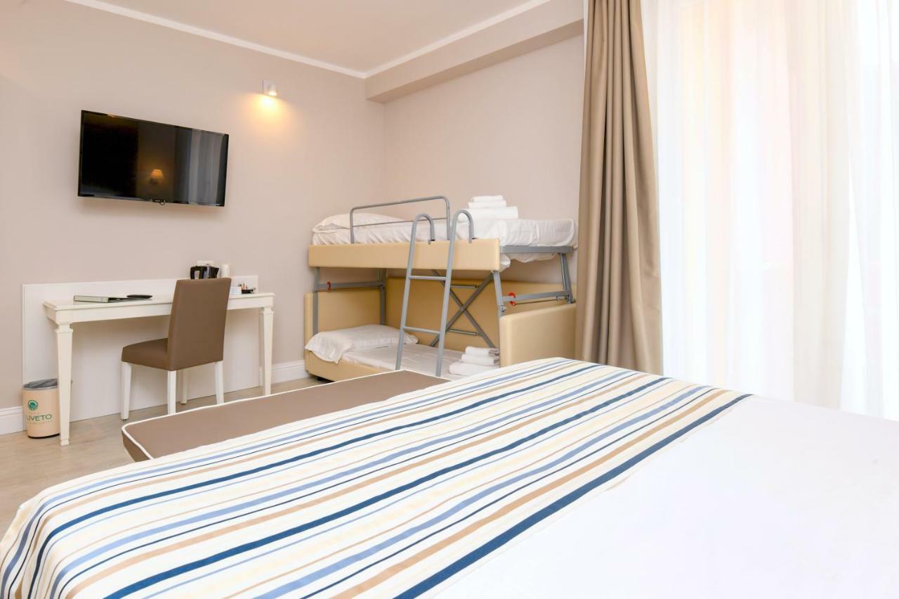Hotel Oliveto Desenzano del Garda Exterior photo